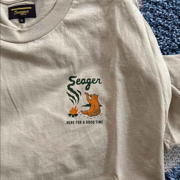 New without tags..Seager Western Grit White Graphic T-Shirt for Men - Picture 1 of 4